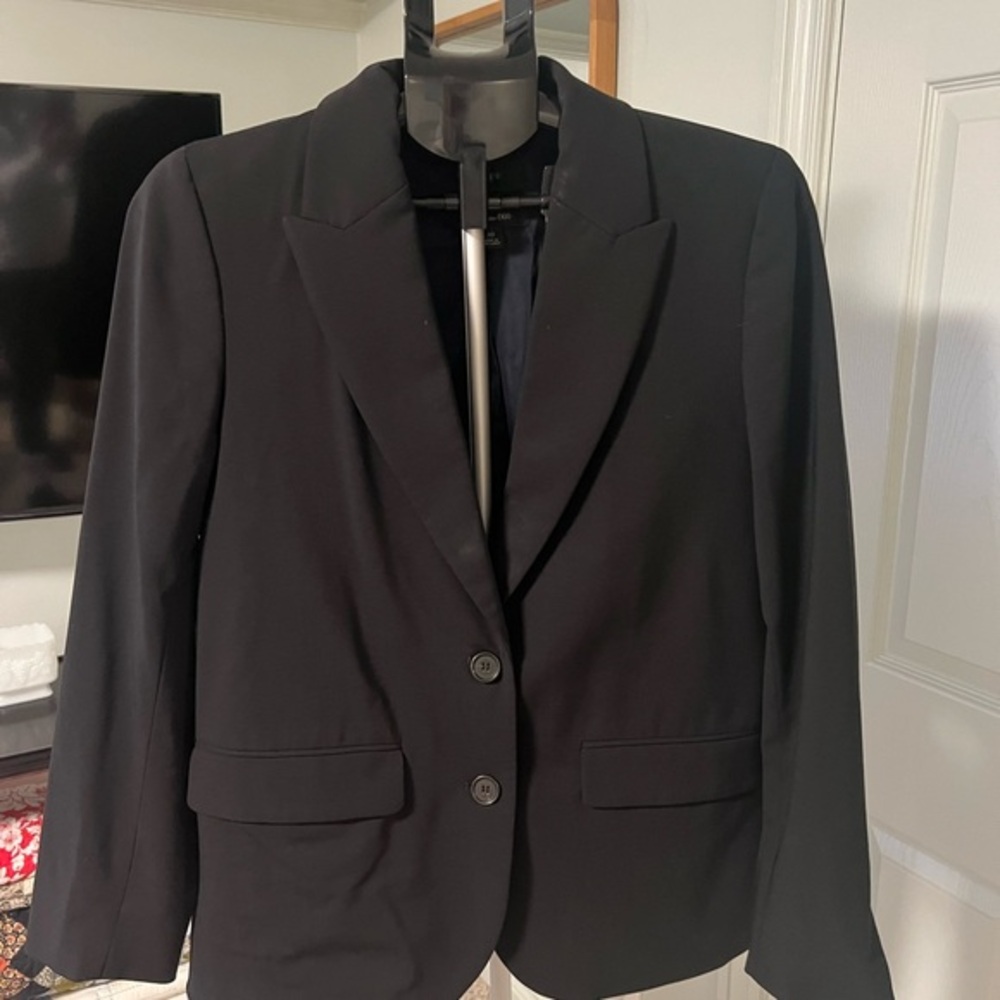 J. Crew Black Italian Wool Tailored Blazer for Professional Occasions